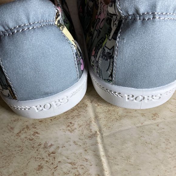 - NWT Bobs by Skechers beach bingo collection style Kitten bitten ladies… - Picture 7 of 10